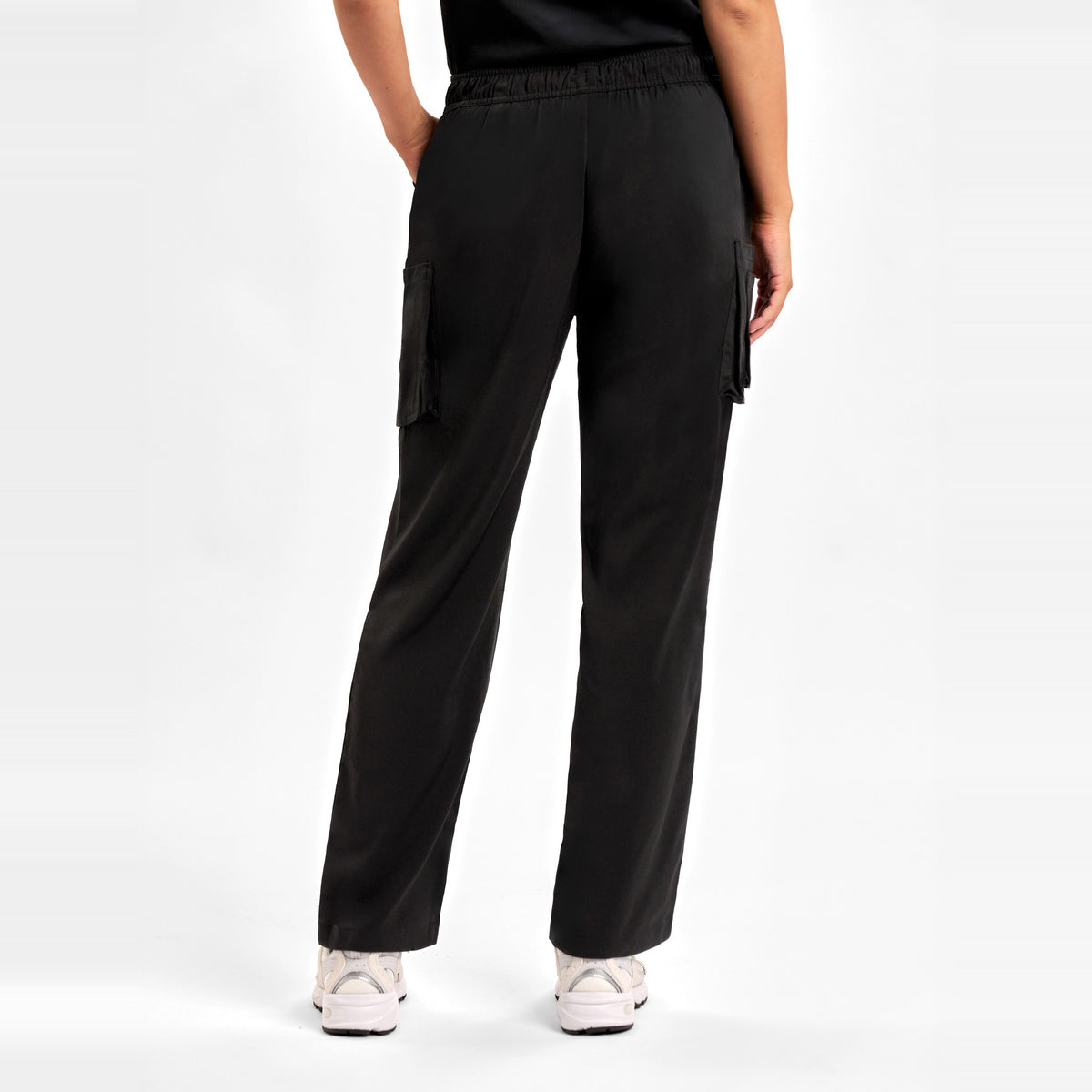 Inaura Avery Womens Straight Leg Scrub Pant CSP944LL in Black, worn by model, view 4