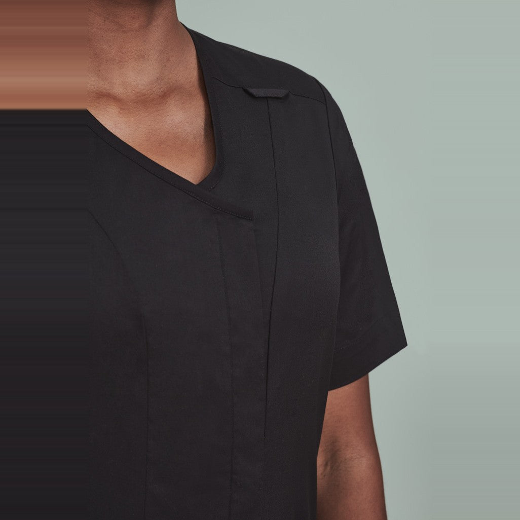 Inaura Parks Womens Zip Front Scrub Top CST240LS in Black, worn by model, view 3