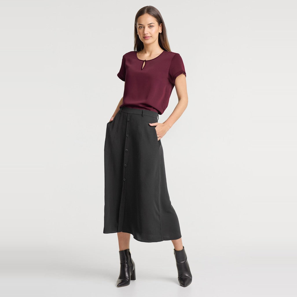 Biz Corporates Evelyn Womens Short Sleeve Blouse RU569LS in Wine, worn by model, view 2