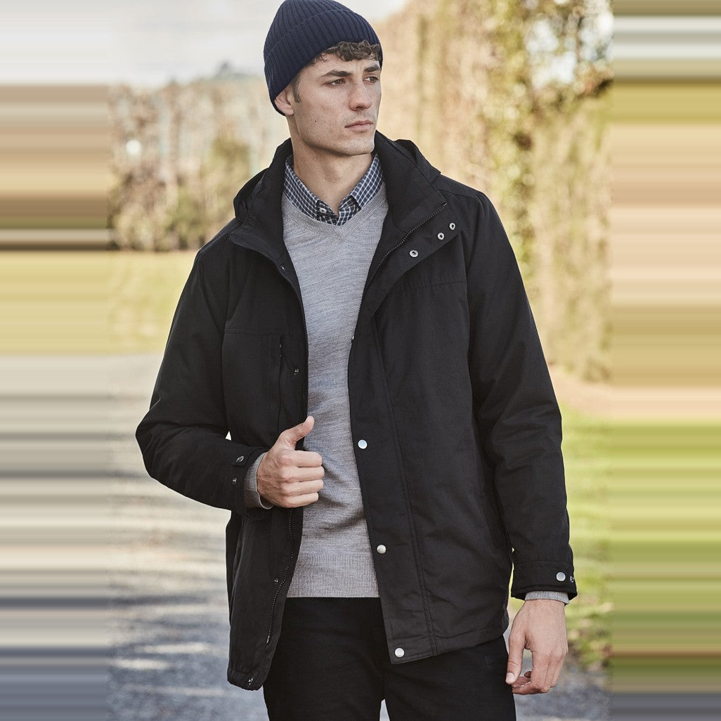 Syzmik Unisex Streetworx Beanie ZMBEAN in Navy, worn by model